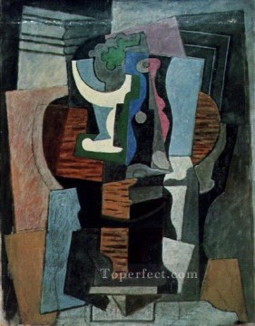  compotier - Compotier and bottle on a table 1920 cubism Pablo Picasso